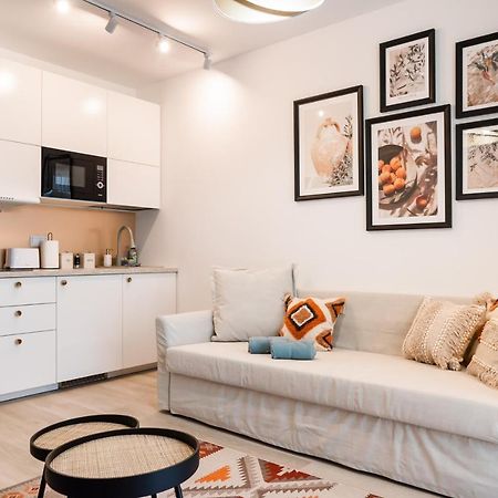 Wola Cosy White Apartment Warszawa Eksteriør bilde