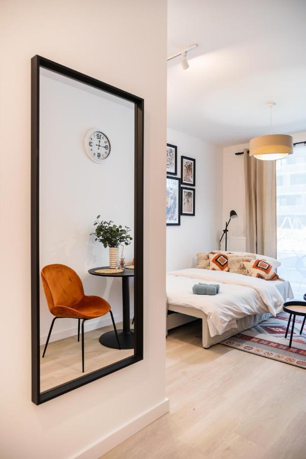 Wola Cosy White Apartment Warszawa Eksteriør bilde