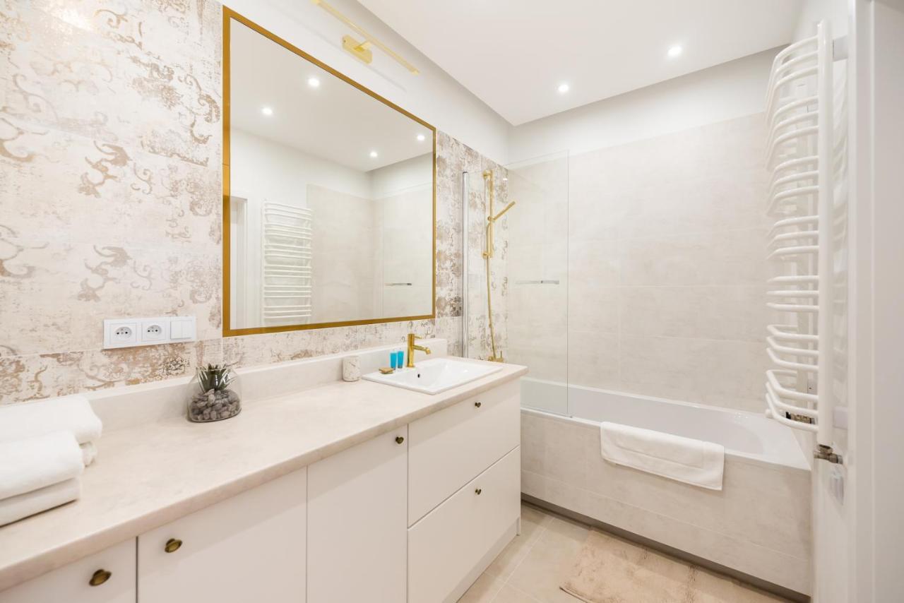 Wola Cosy White Apartment Warszawa Eksteriør bilde